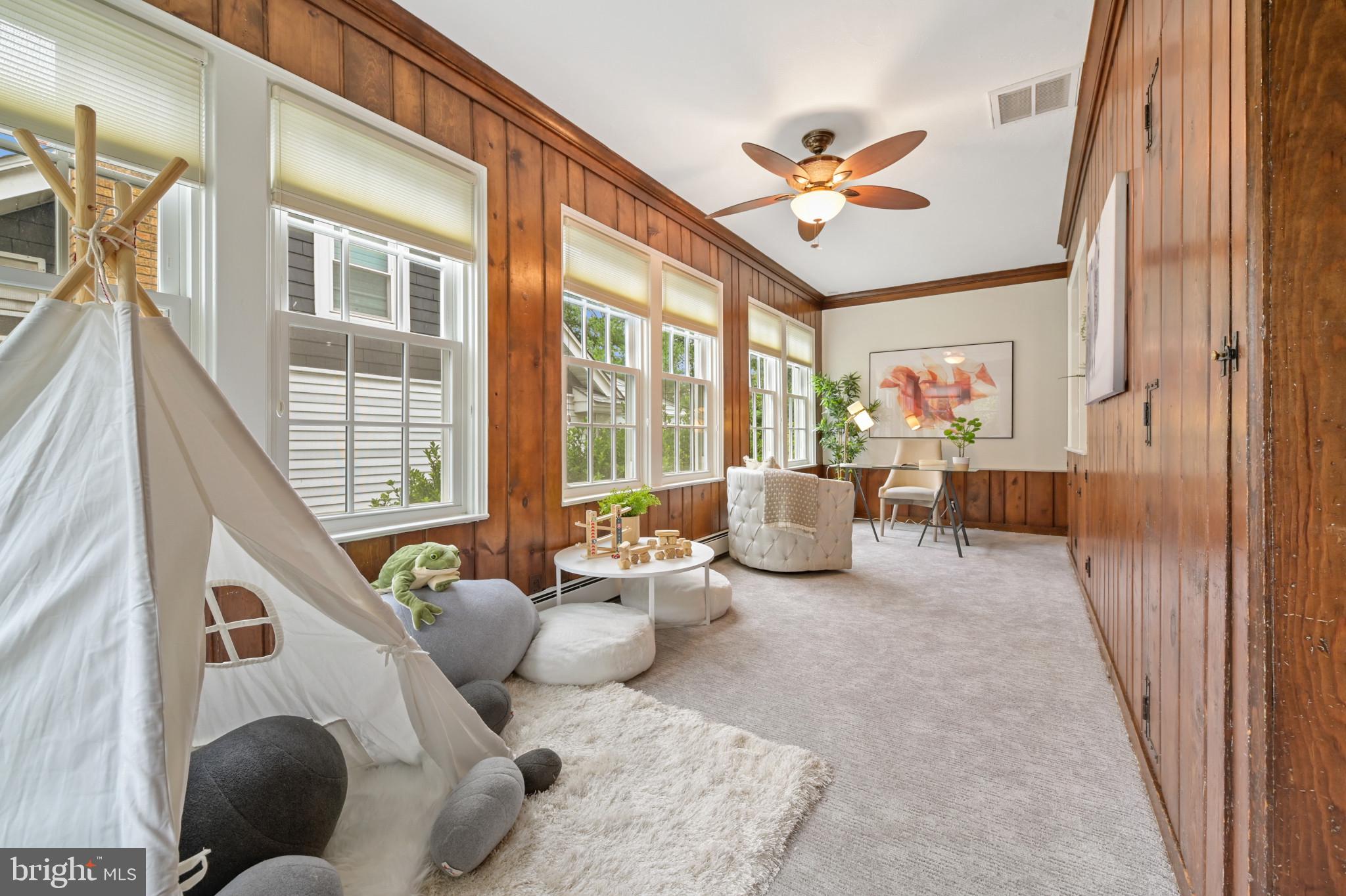 HYATTSVILLE HILLS - Residential