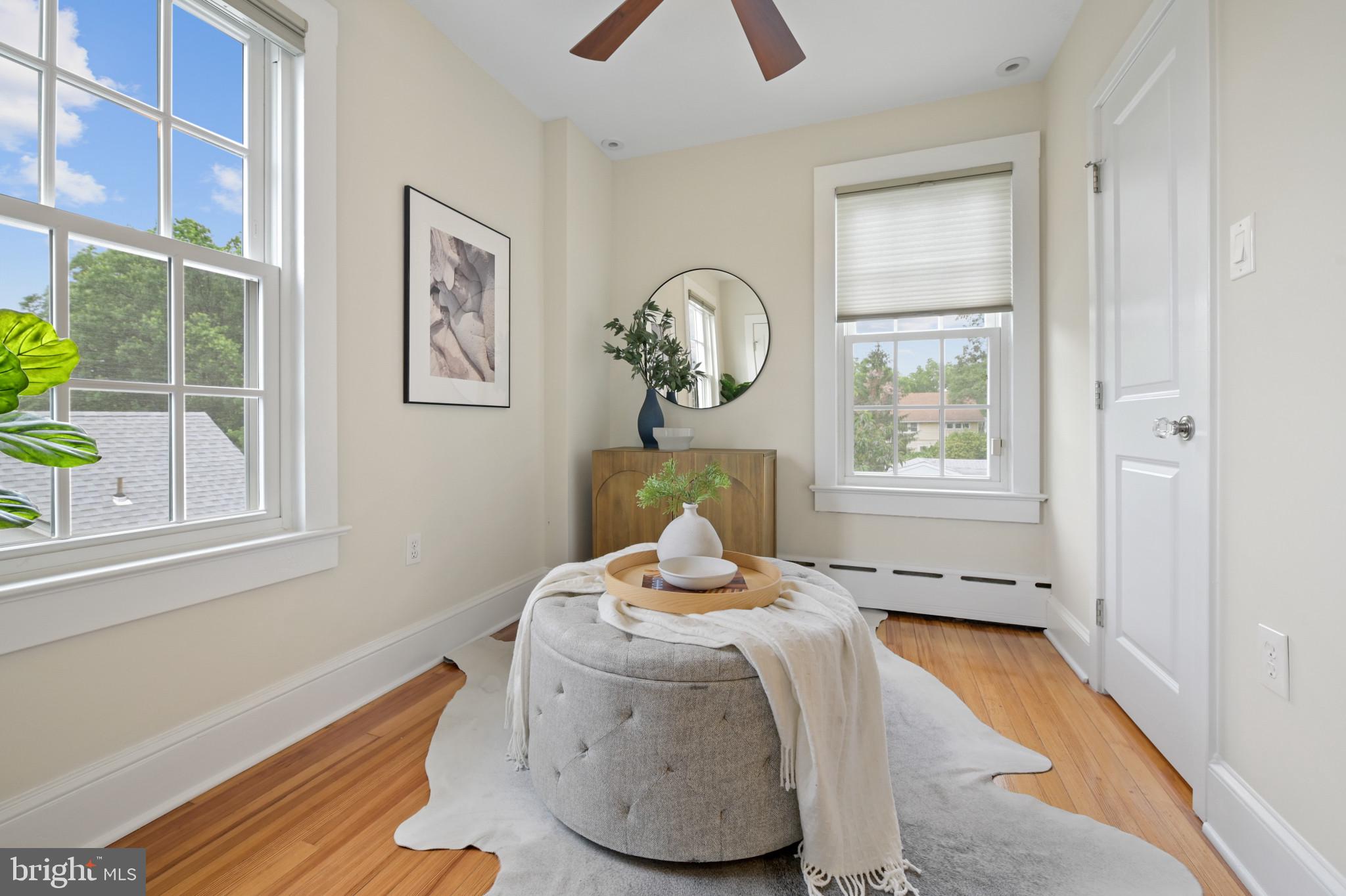 HYATTSVILLE HILLS - Residential