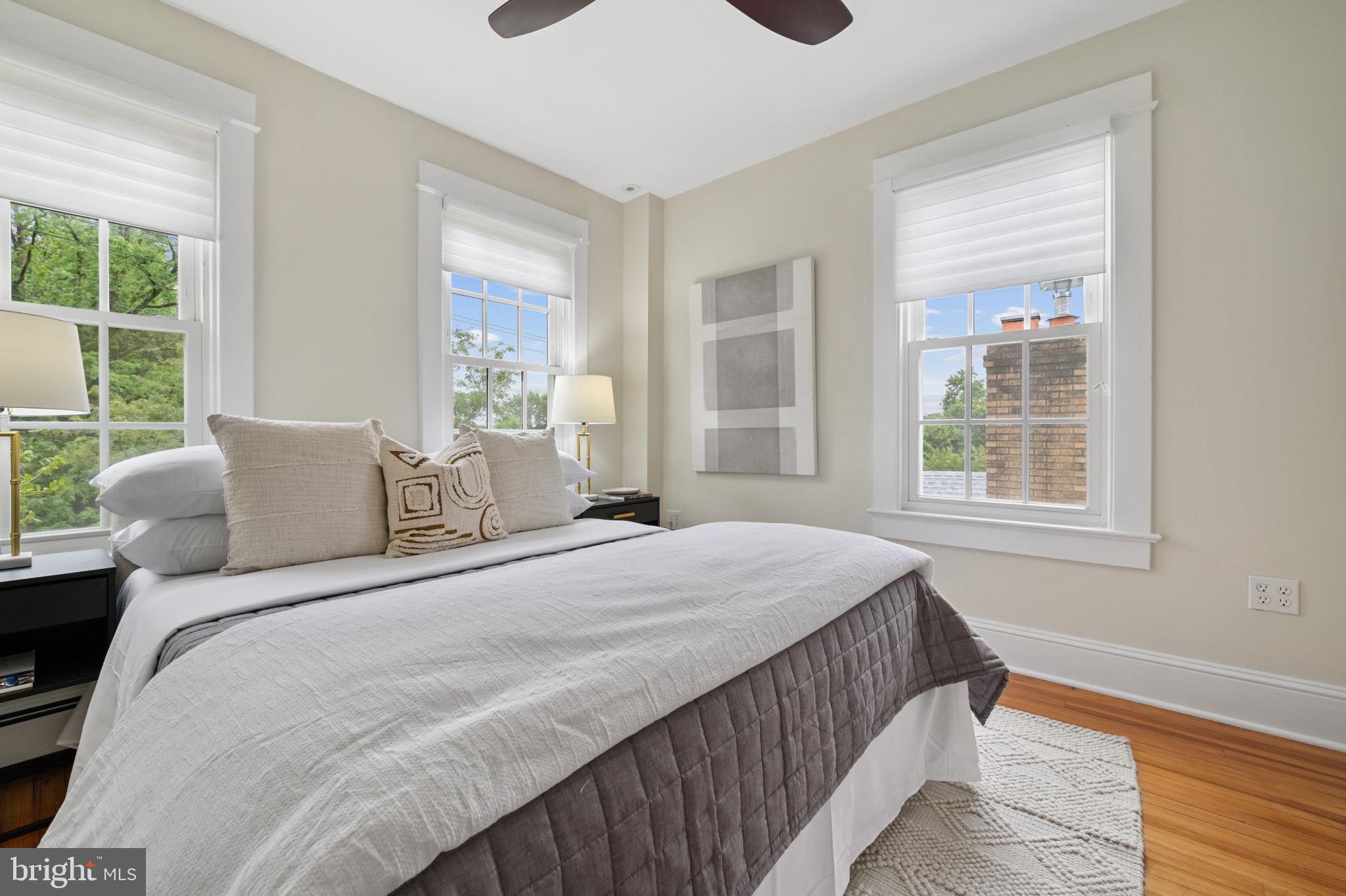 HYATTSVILLE HILLS - Residential