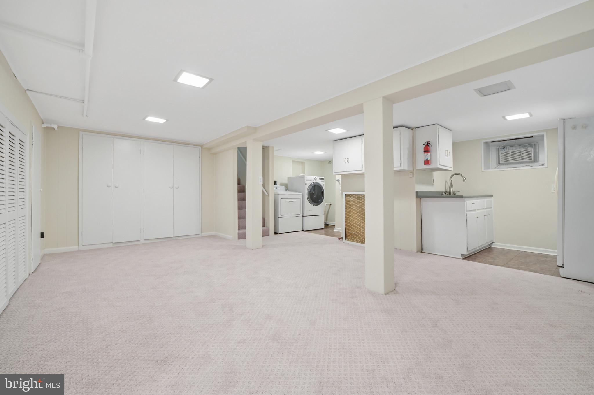 HYATTSVILLE HILLS - Residential