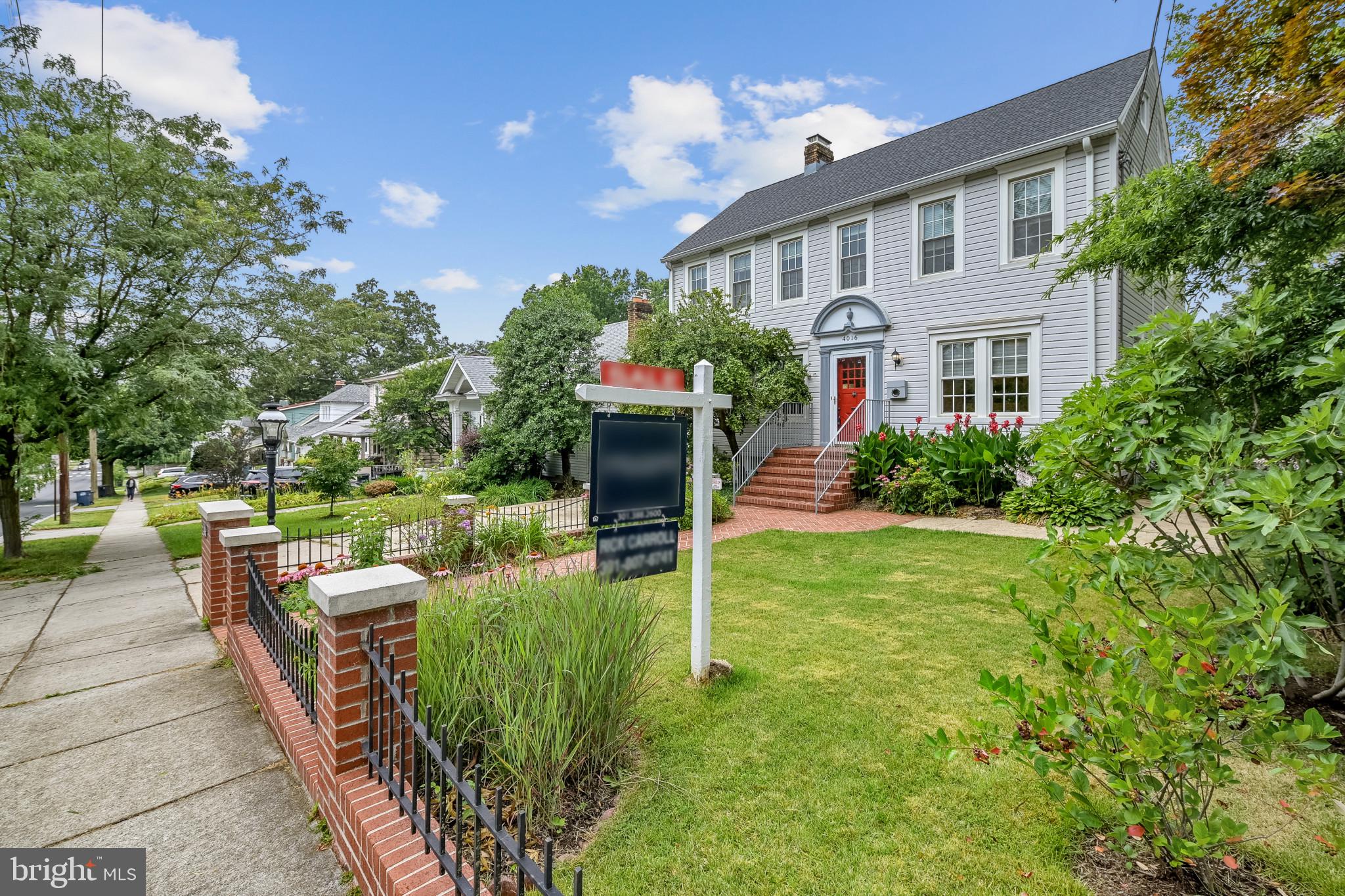 HYATTSVILLE HILLS - Residential