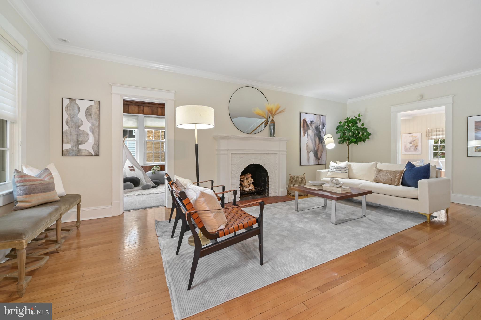 HYATTSVILLE HILLS - Residential