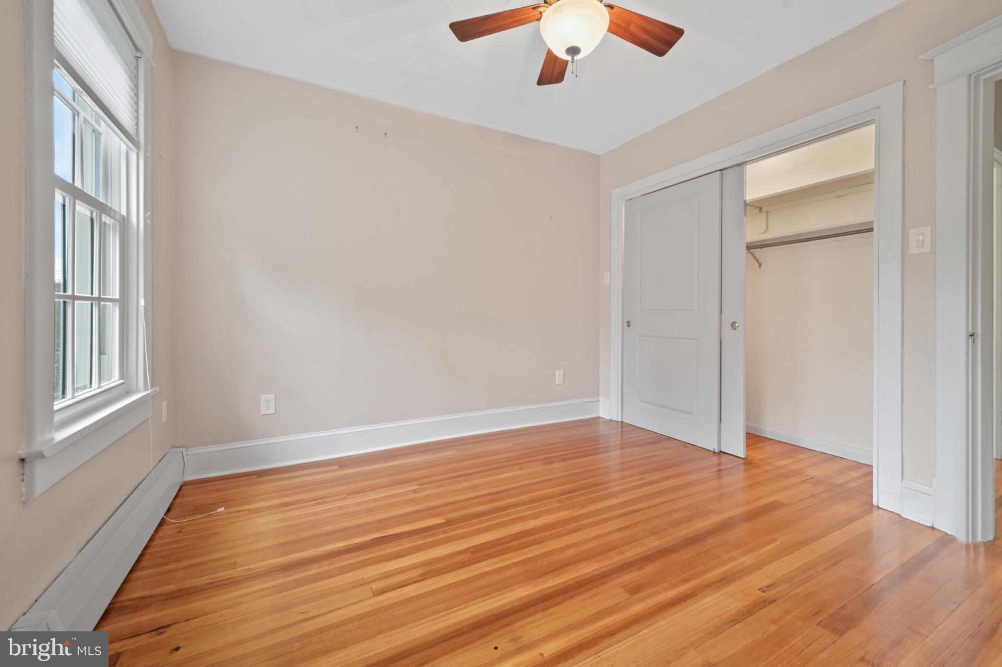 HYATTSVILLE HILLS - Residential