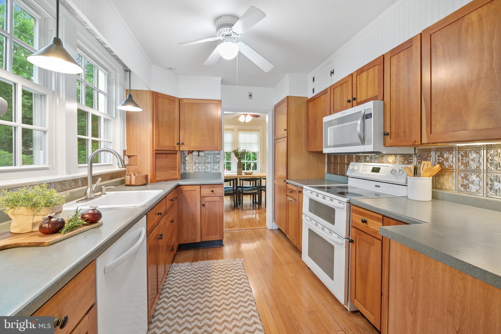 HYATTSVILLE HILLS - Residential