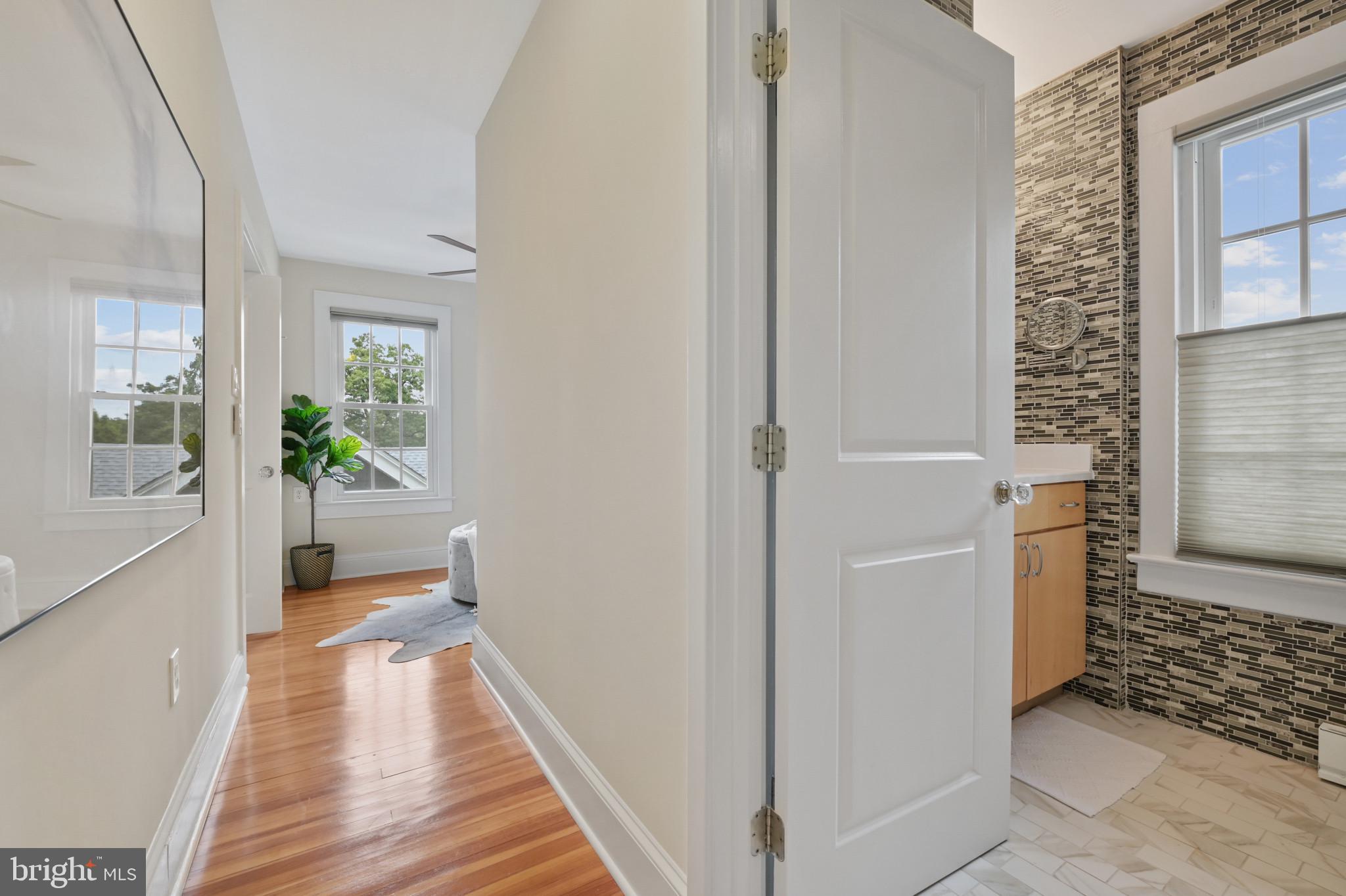 HYATTSVILLE HILLS - Residential