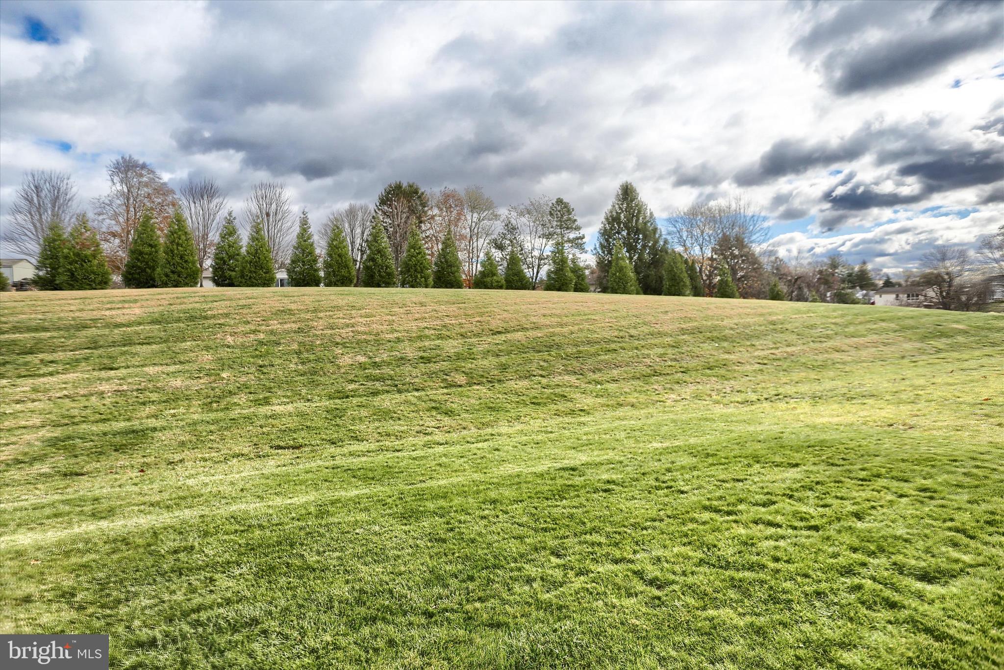 STRAY WINDS FARM - Residential