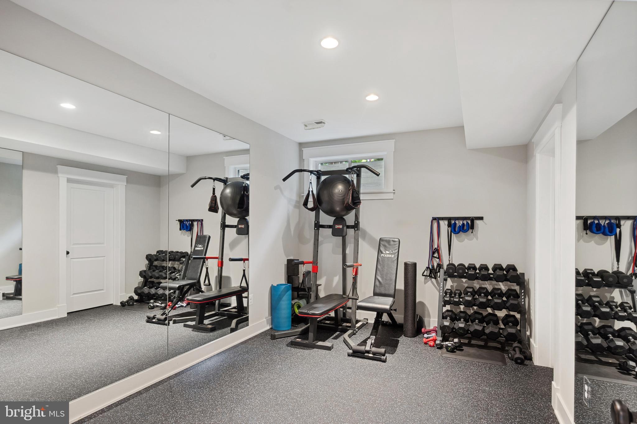 WEST VIENNA WOODS - Residential