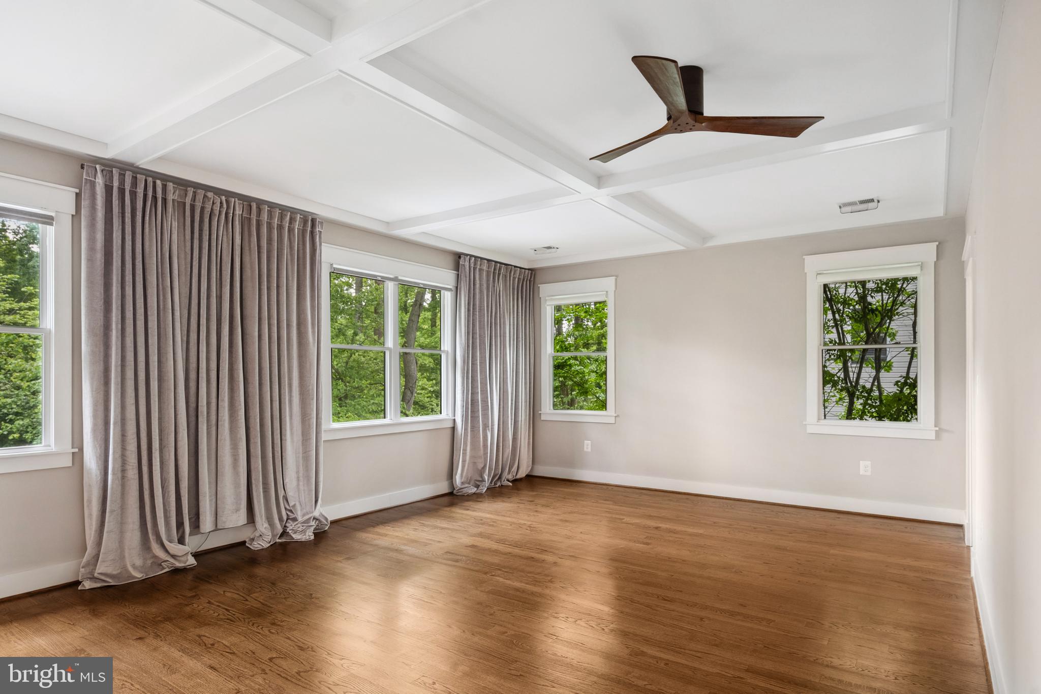 WEST VIENNA WOODS - Residential