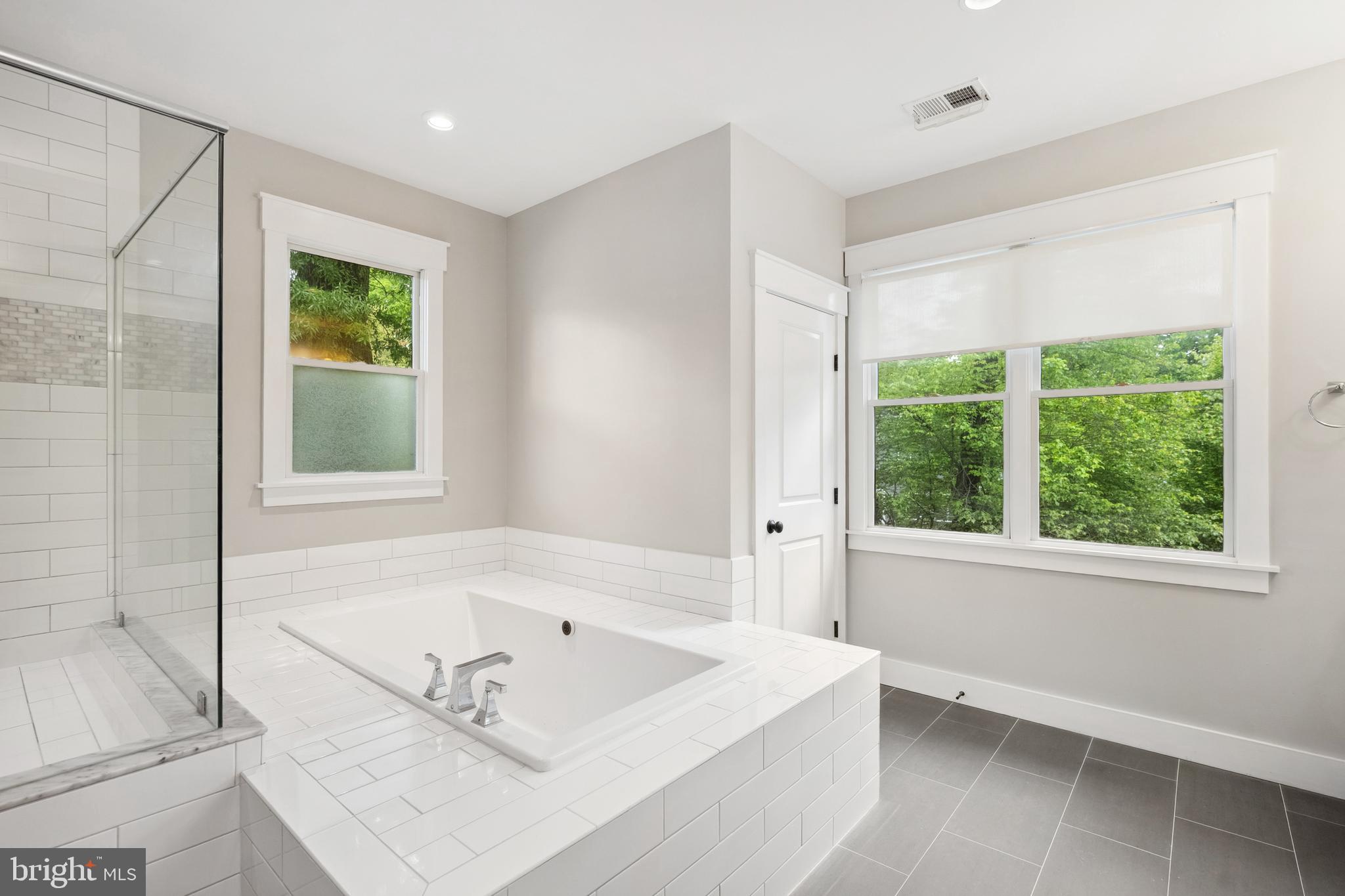 WEST VIENNA WOODS - Residential