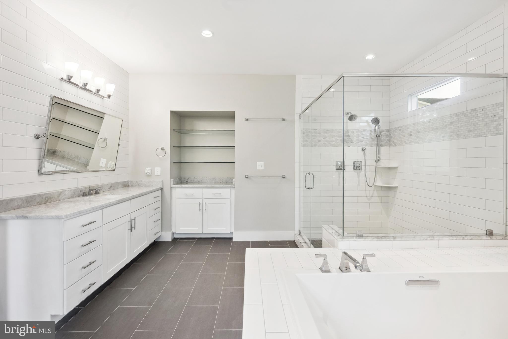 WEST VIENNA WOODS - Residential