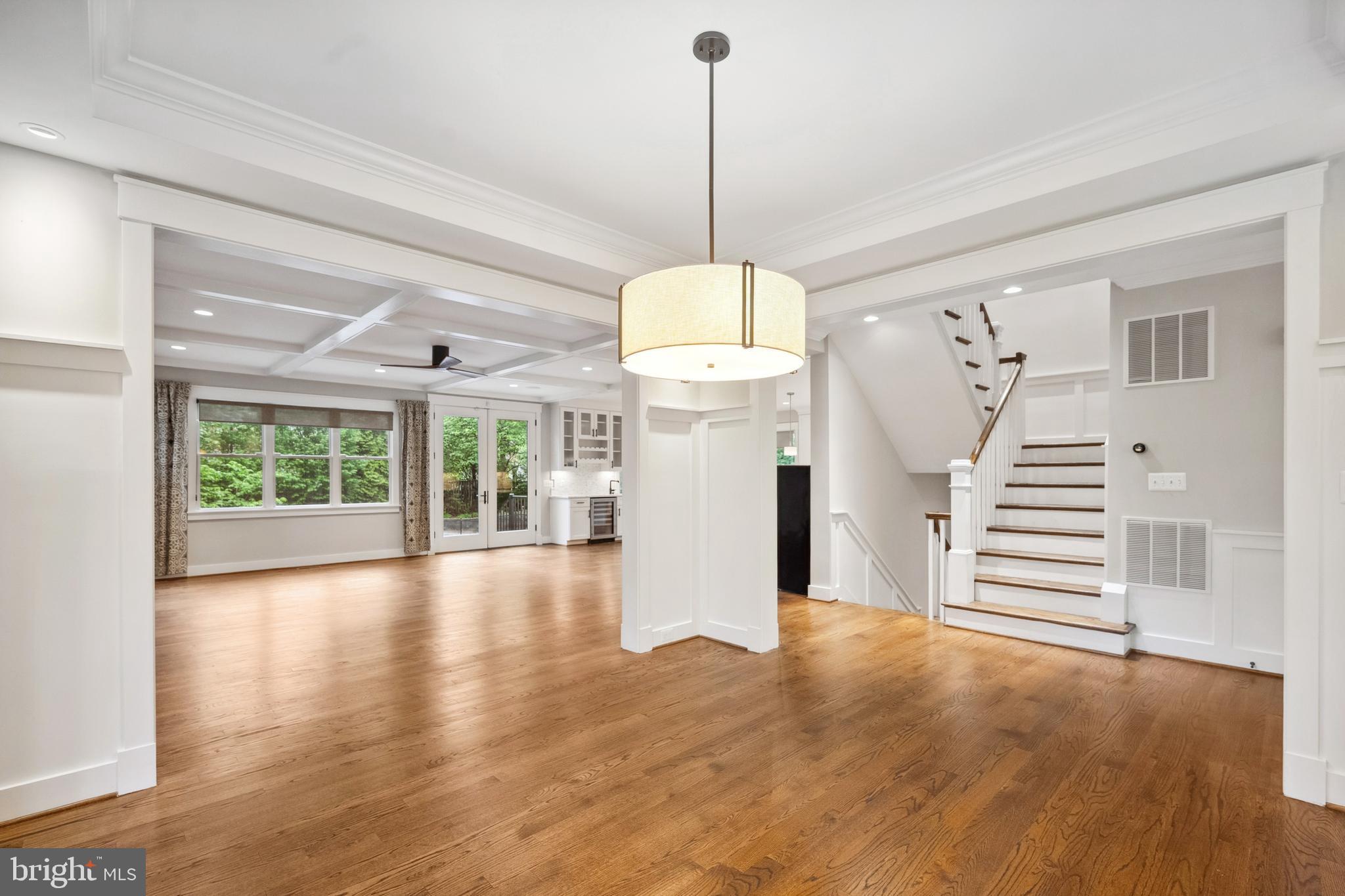 WEST VIENNA WOODS - Residential