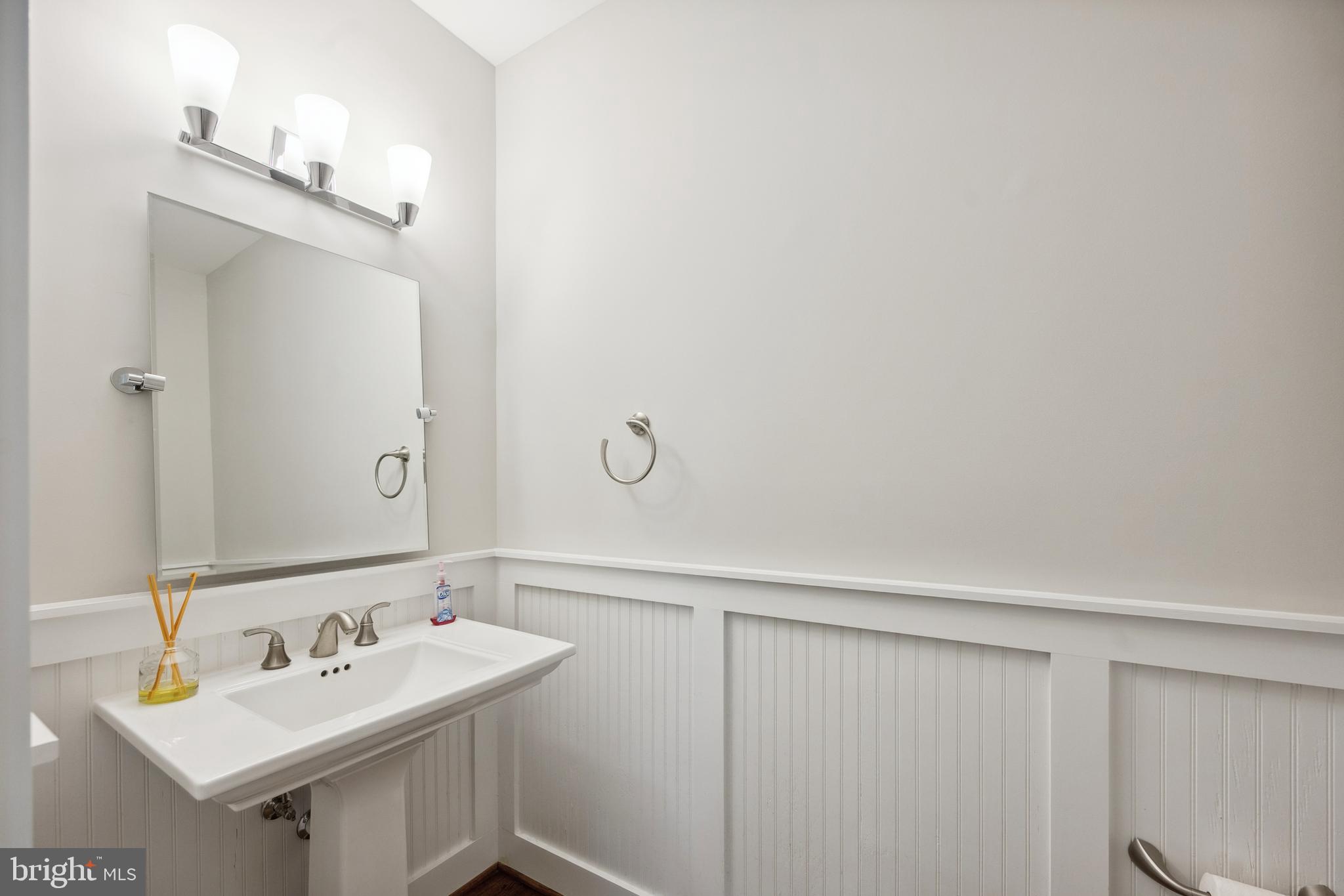 WEST VIENNA WOODS - Residential