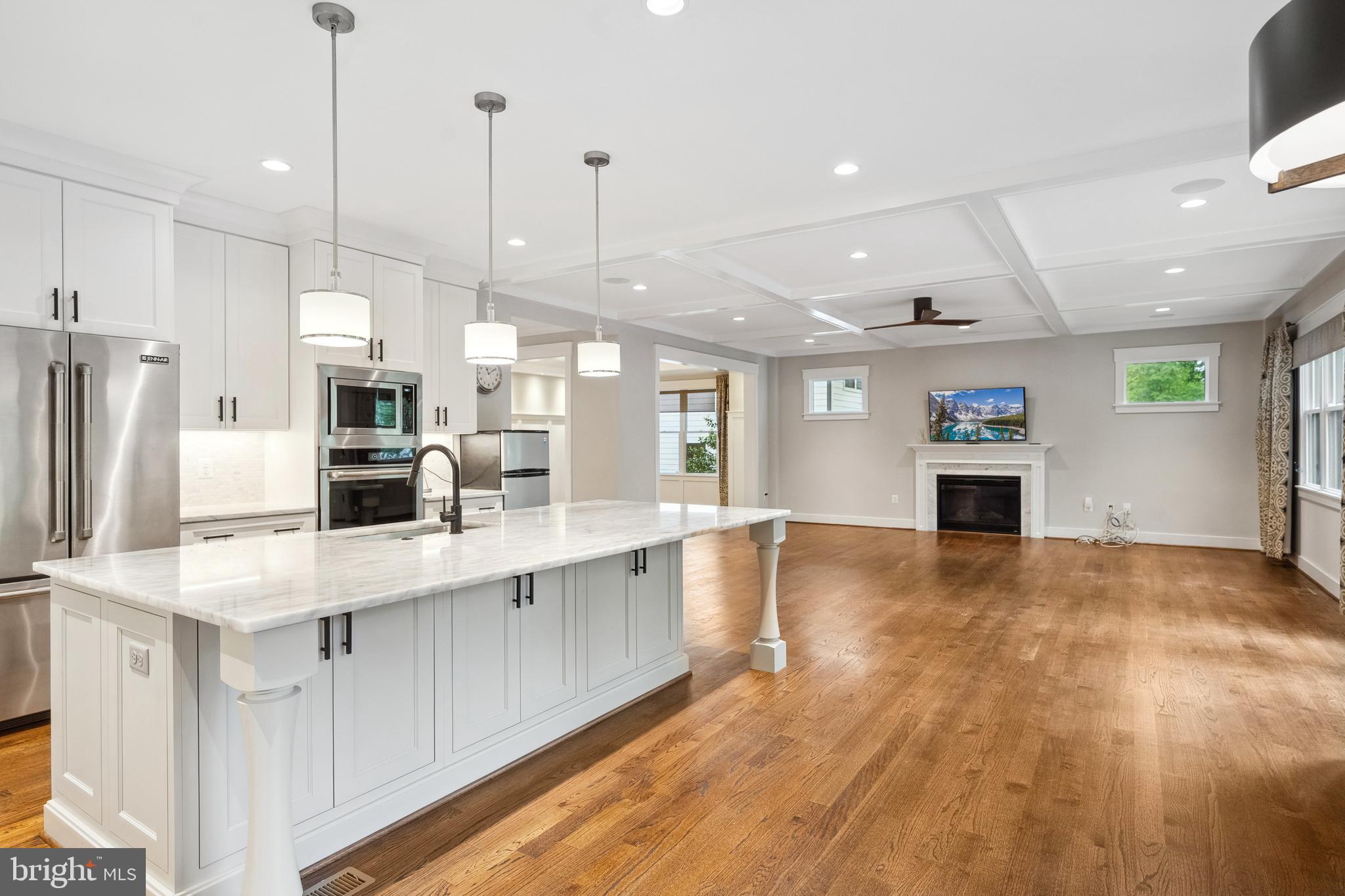 WEST VIENNA WOODS - Residential