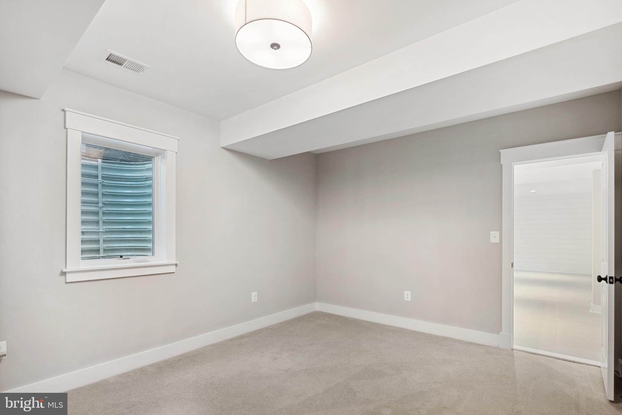 WEST VIENNA WOODS - Residential