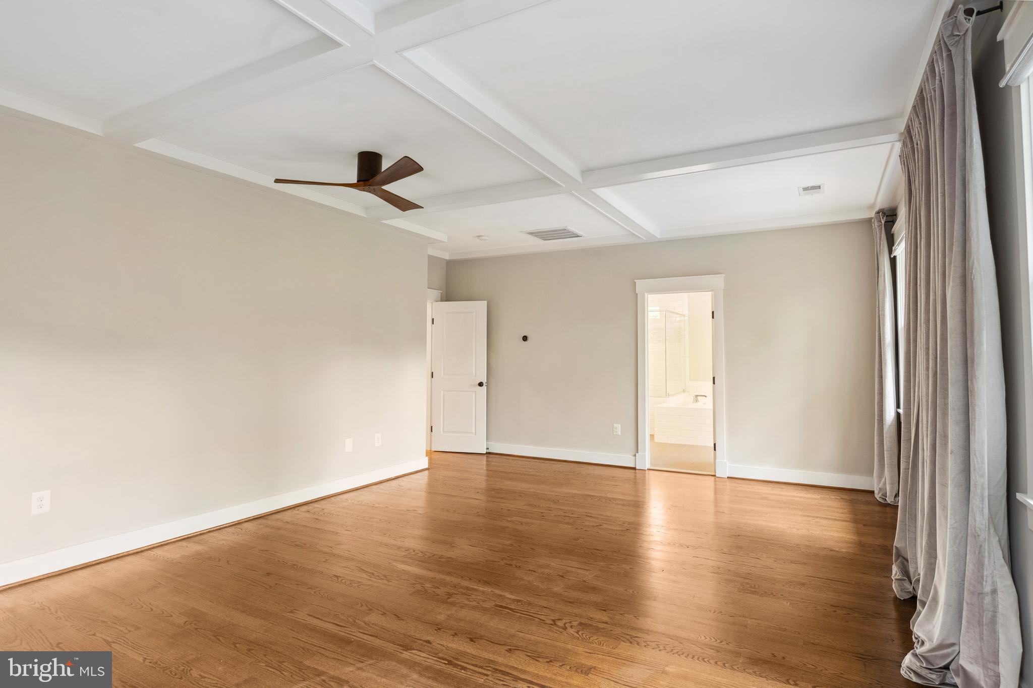 WEST VIENNA WOODS - Residential