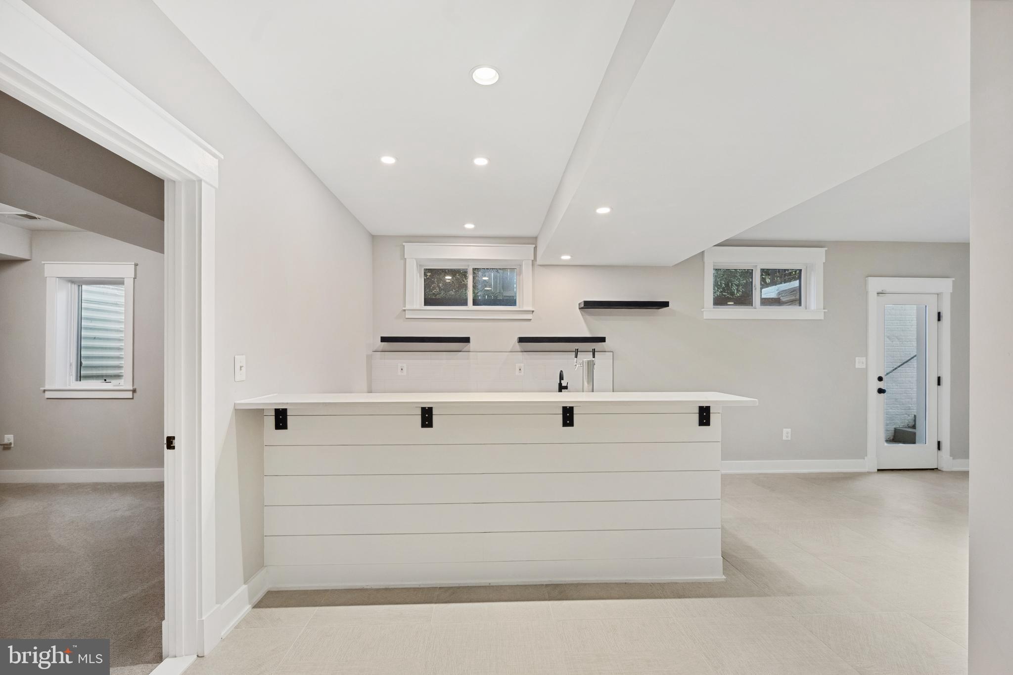 WEST VIENNA WOODS - Residential