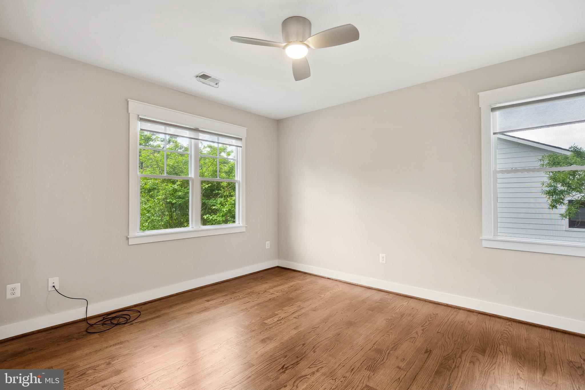 WEST VIENNA WOODS - Residential