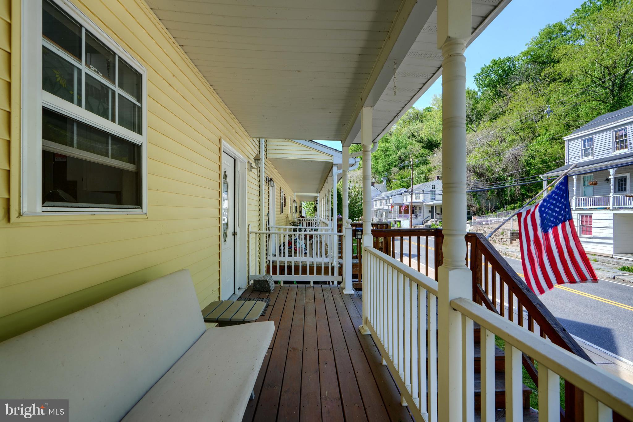 135 MAIN STREET N