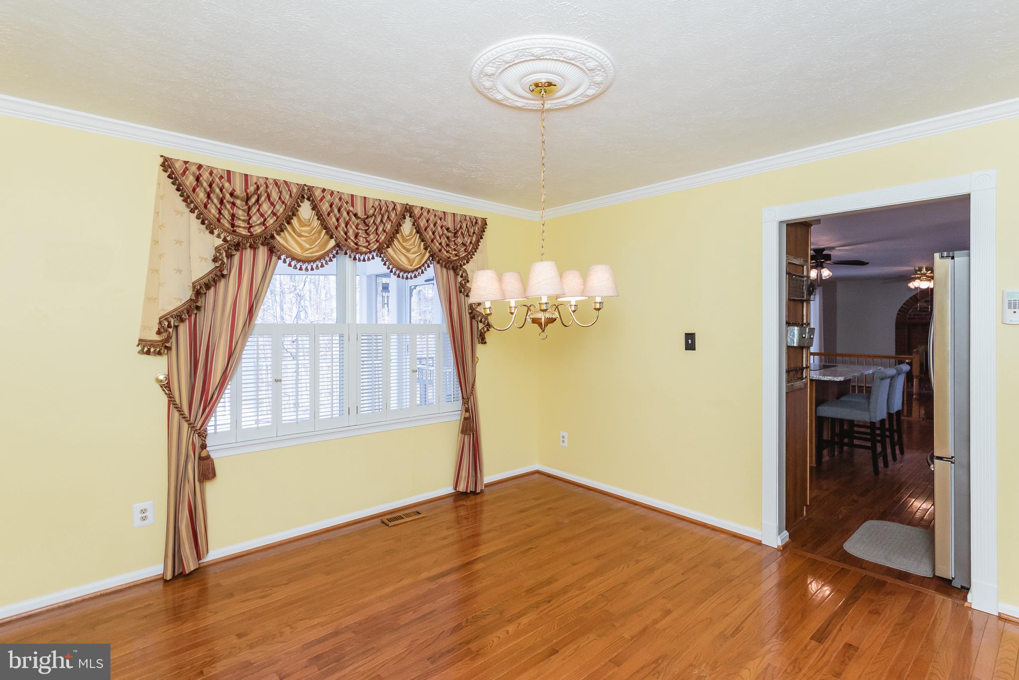 CONSTANT FRIENDSHIP - Residential