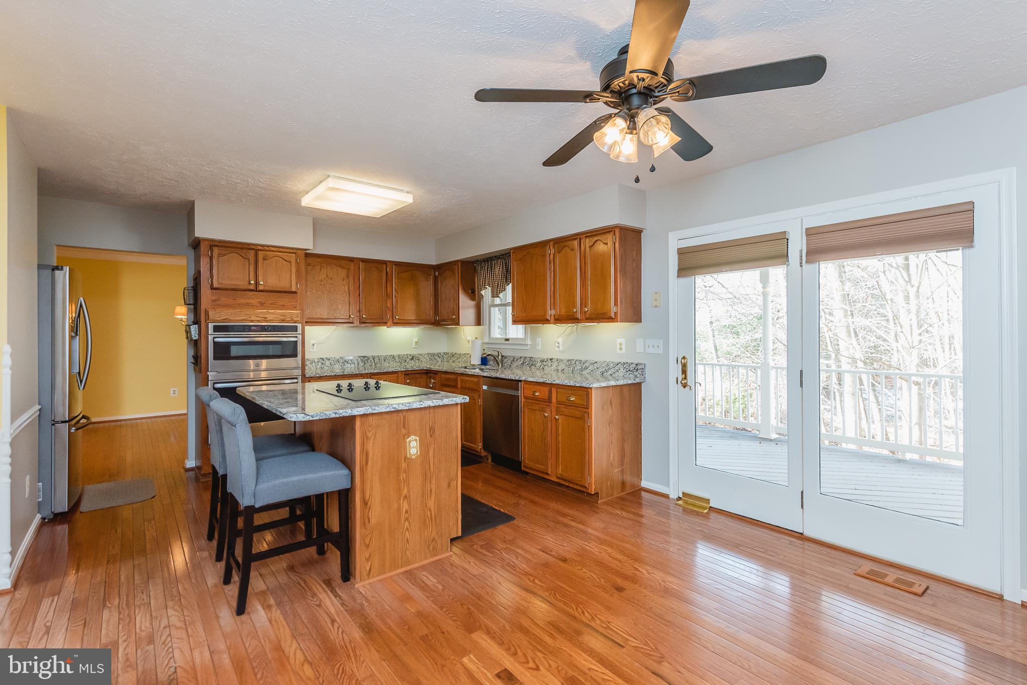 CONSTANT FRIENDSHIP - Residential