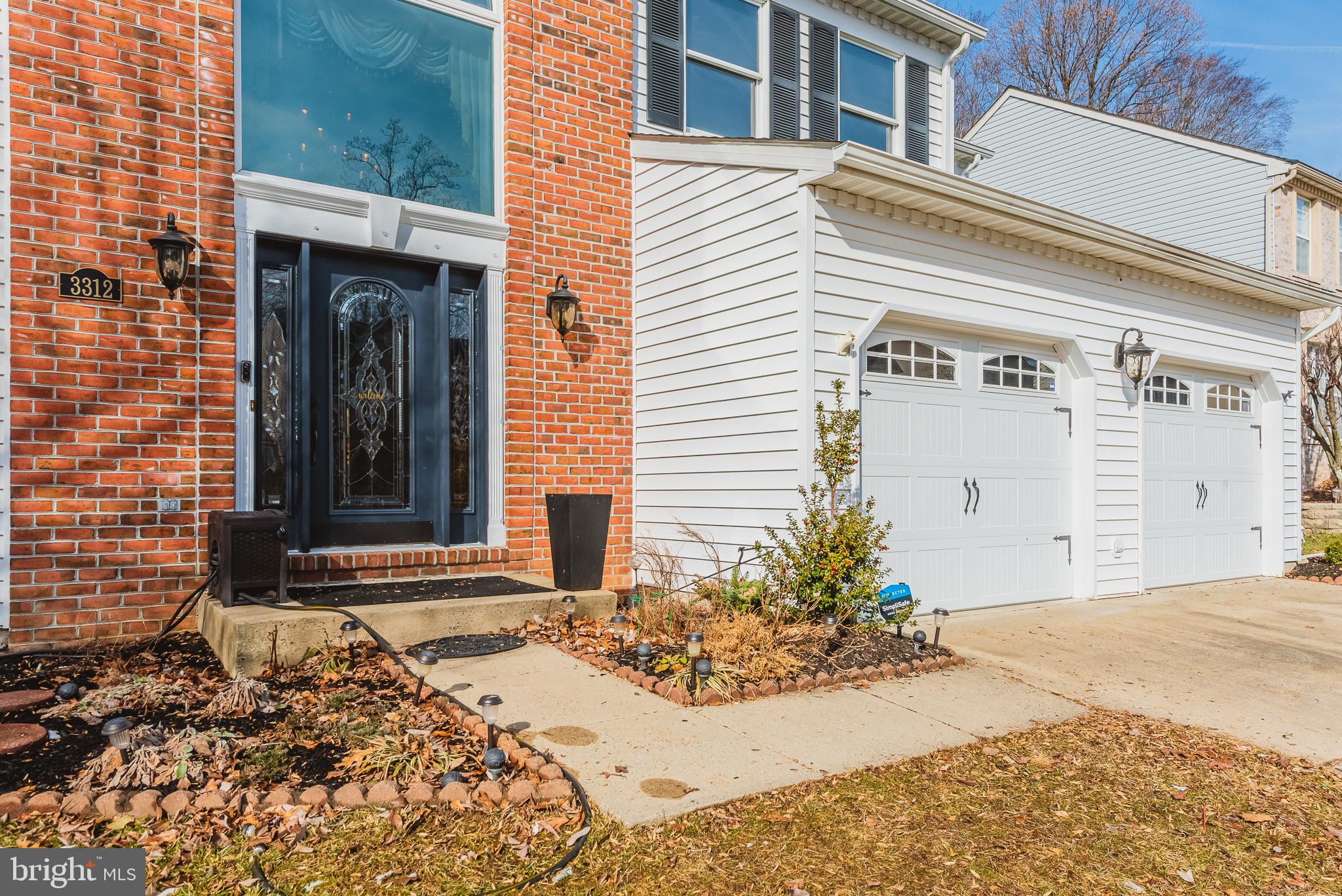 CONSTANT FRIENDSHIP - Residential