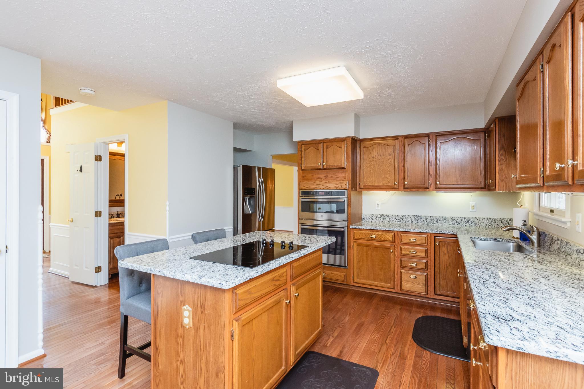 CONSTANT FRIENDSHIP - Residential