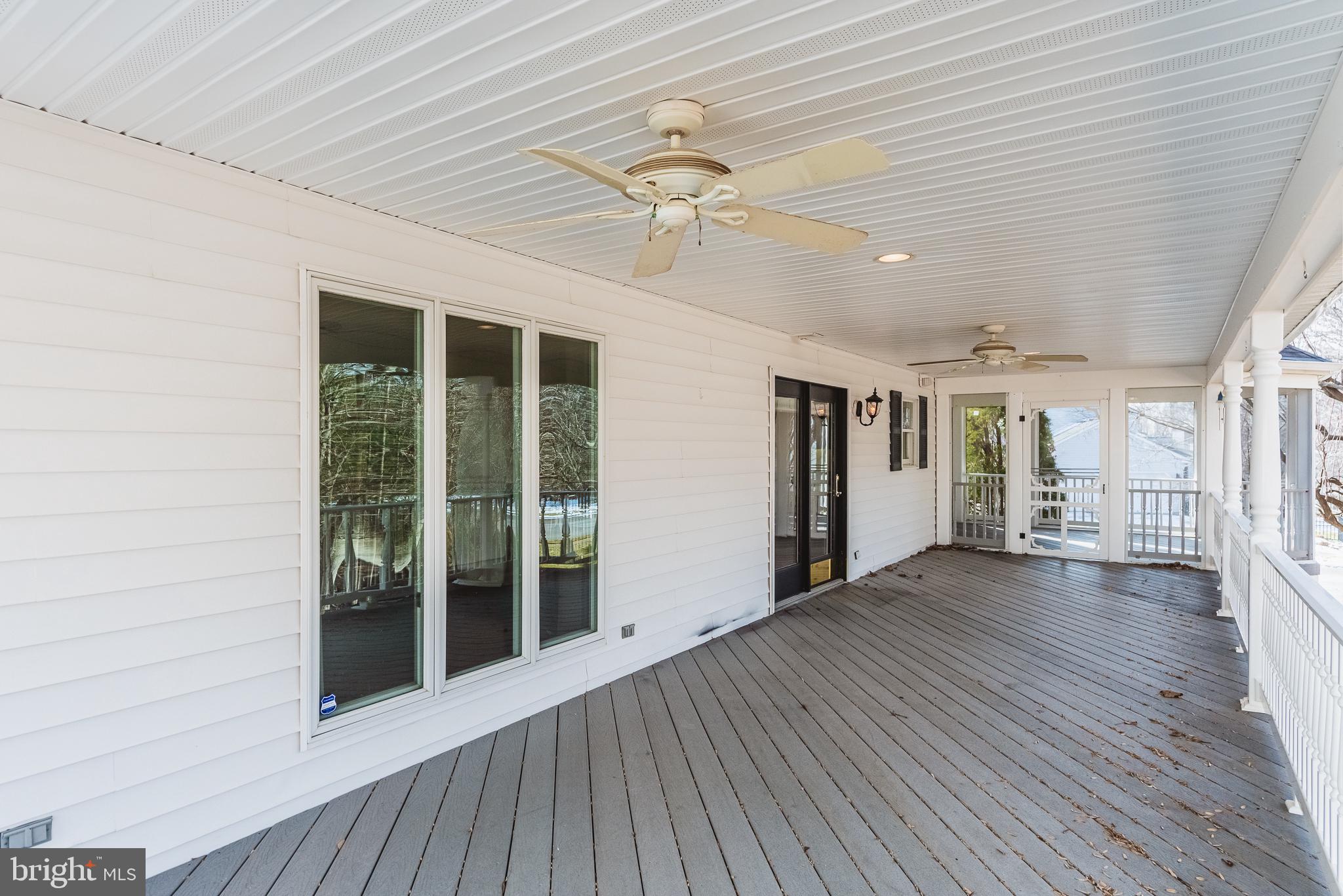 CONSTANT FRIENDSHIP - Residential