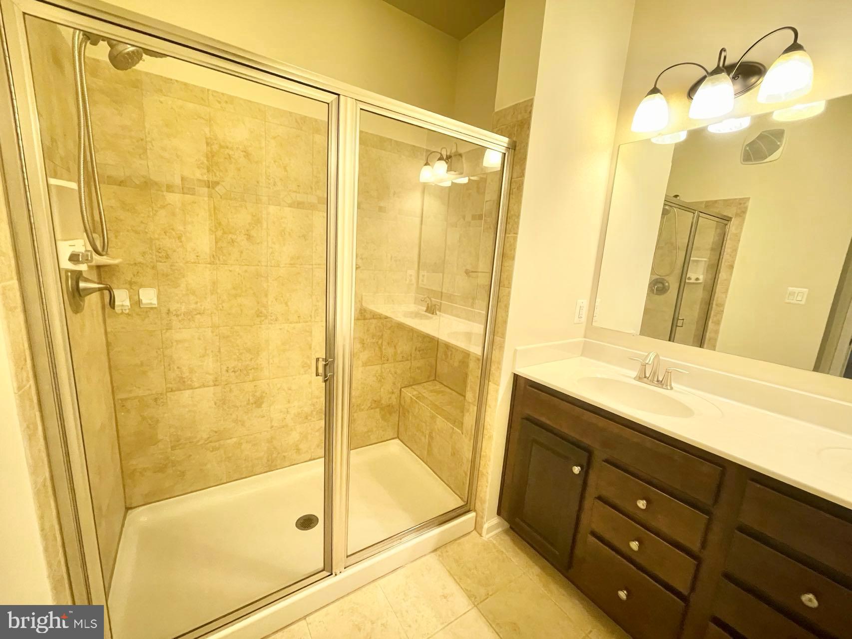 DANE RIDGE CONDO - Residential Lease