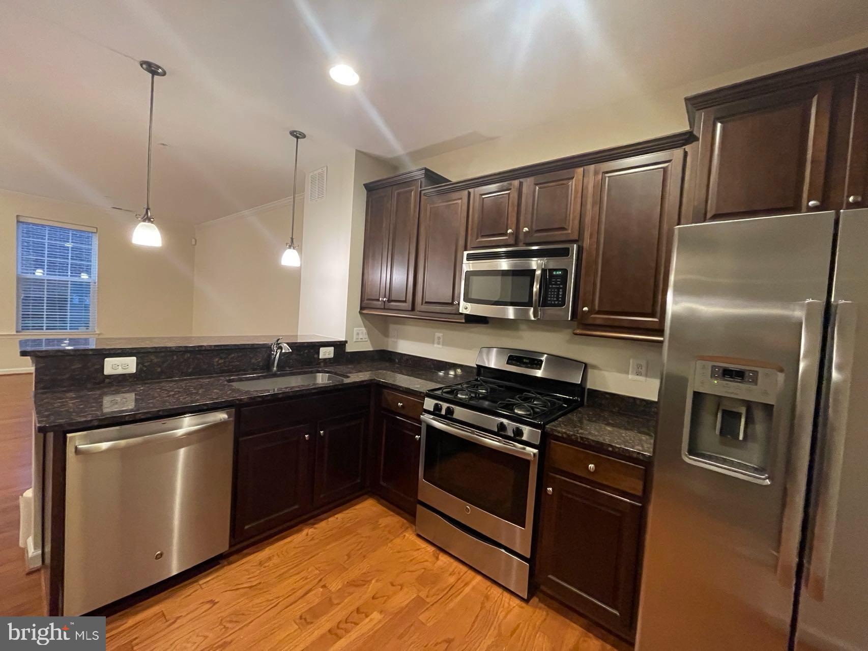 DANE RIDGE CONDO - Residential Lease