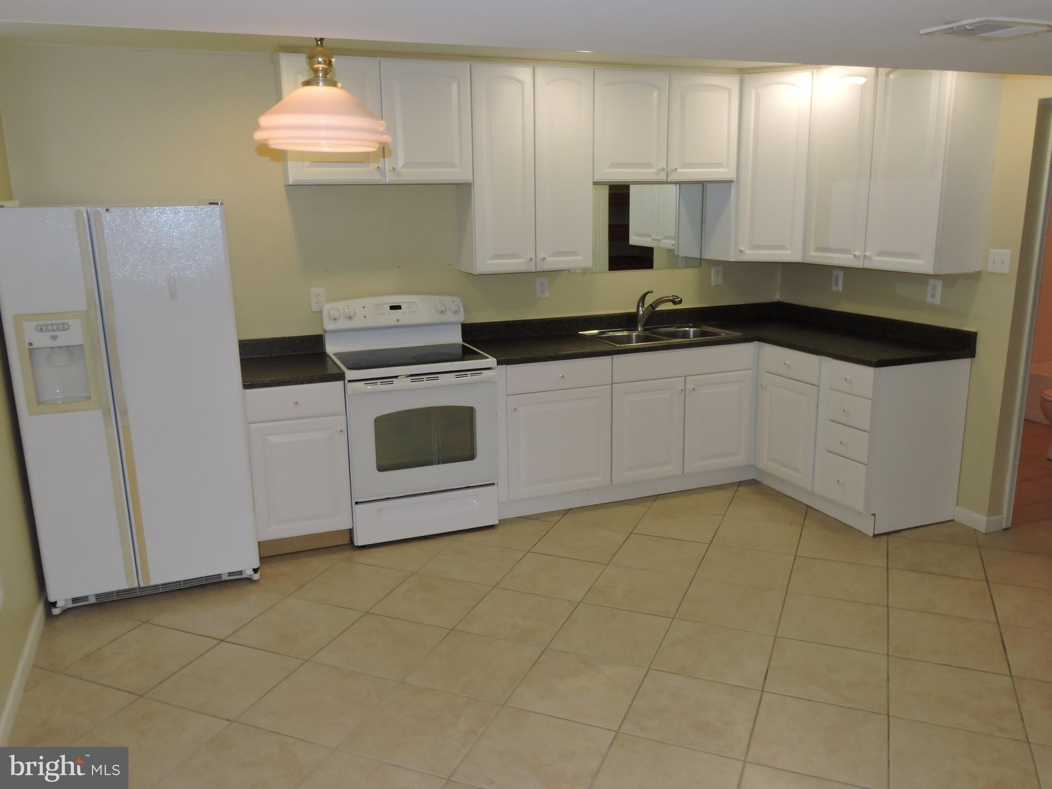 LAKELAND PLACE - Residential