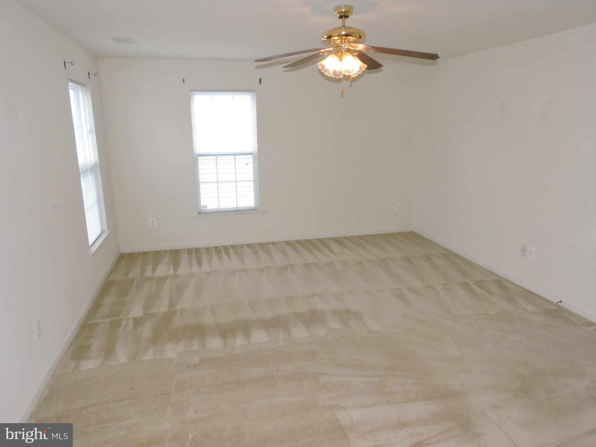 LAKELAND PLACE - Residential