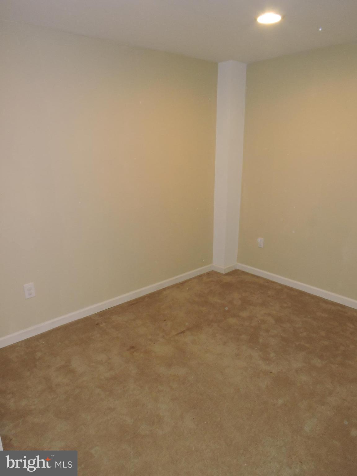 LAKELAND PLACE - Residential