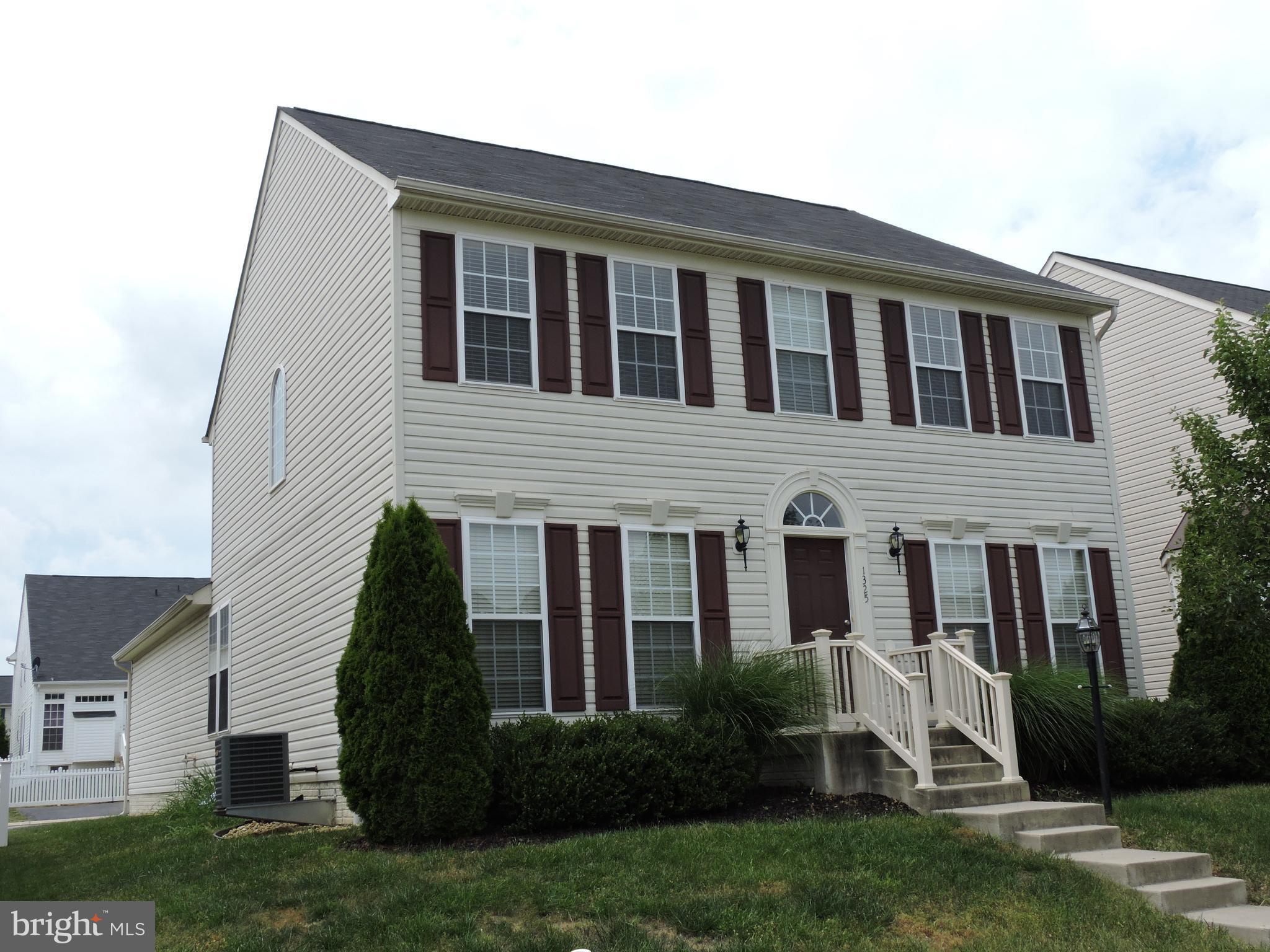 LAKELAND PLACE - Residential