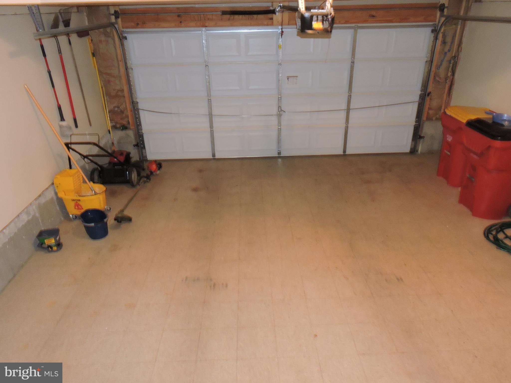 LAKELAND PLACE - Residential