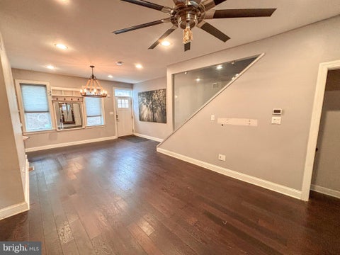 Townhouse For Rent - 805 Cameron Street<br/> PHILADELPHIA, PA 19130