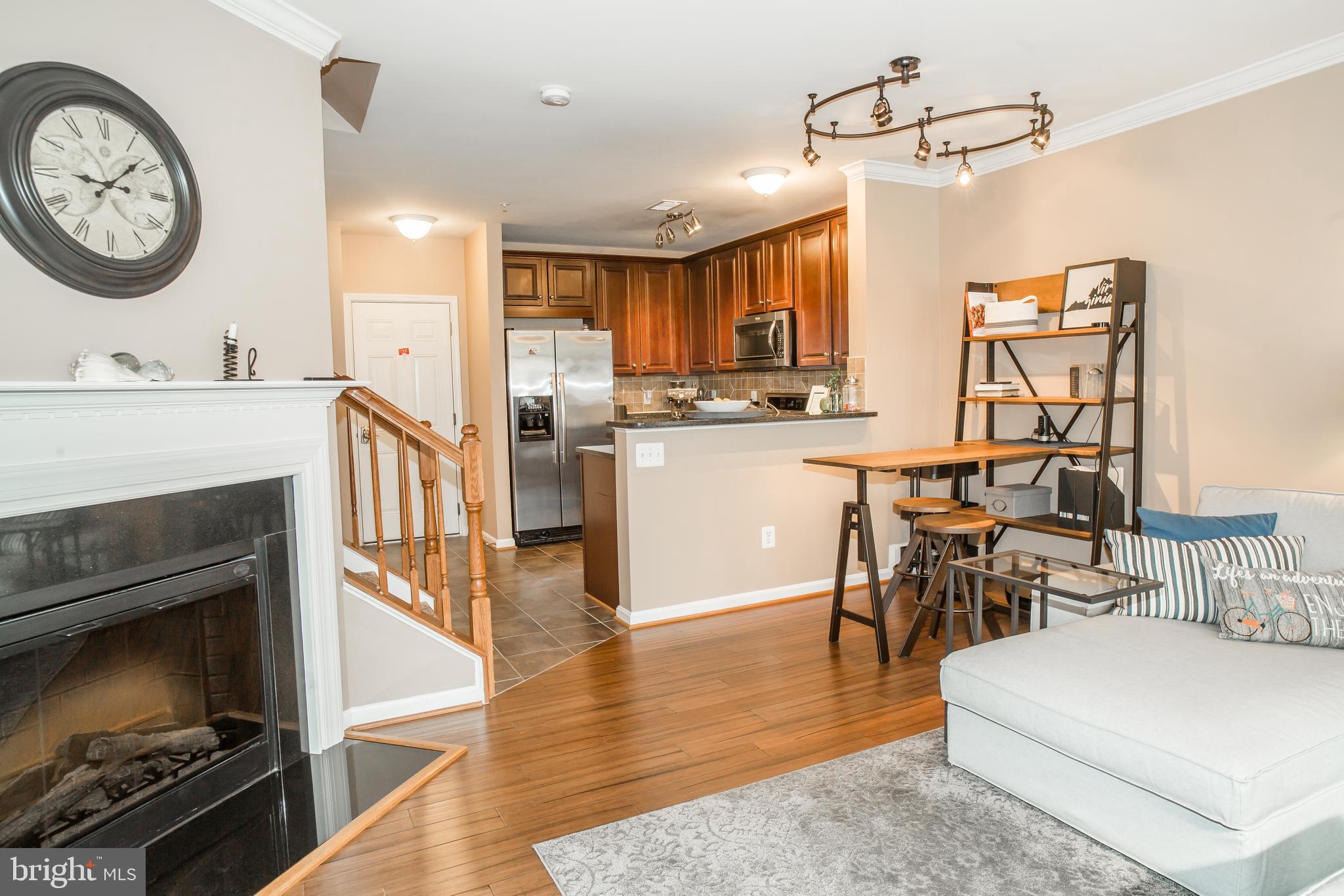 RESIDENCES AT LANSDOWNE - Residential