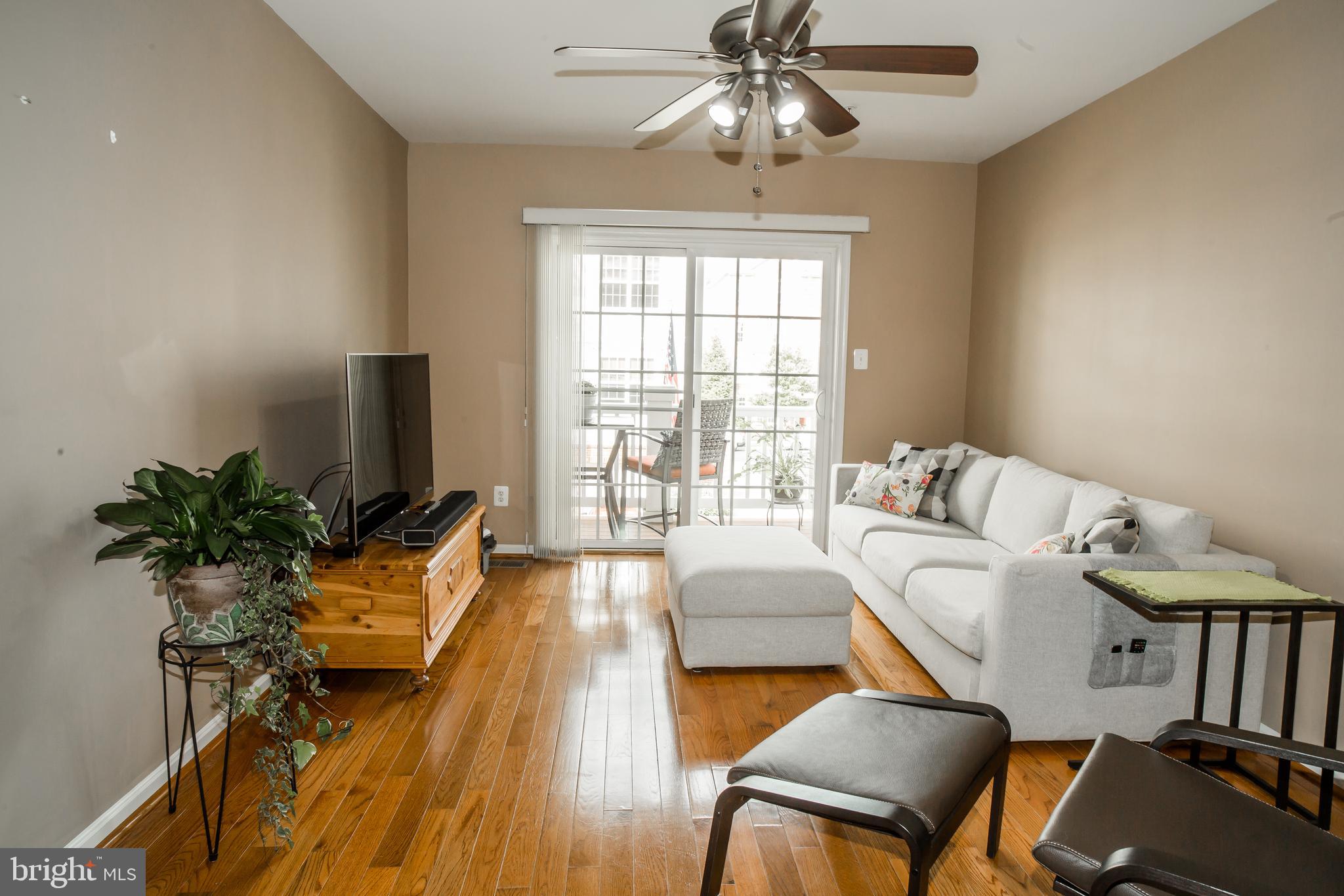 RESIDENCES AT LANSDOWNE - Residential