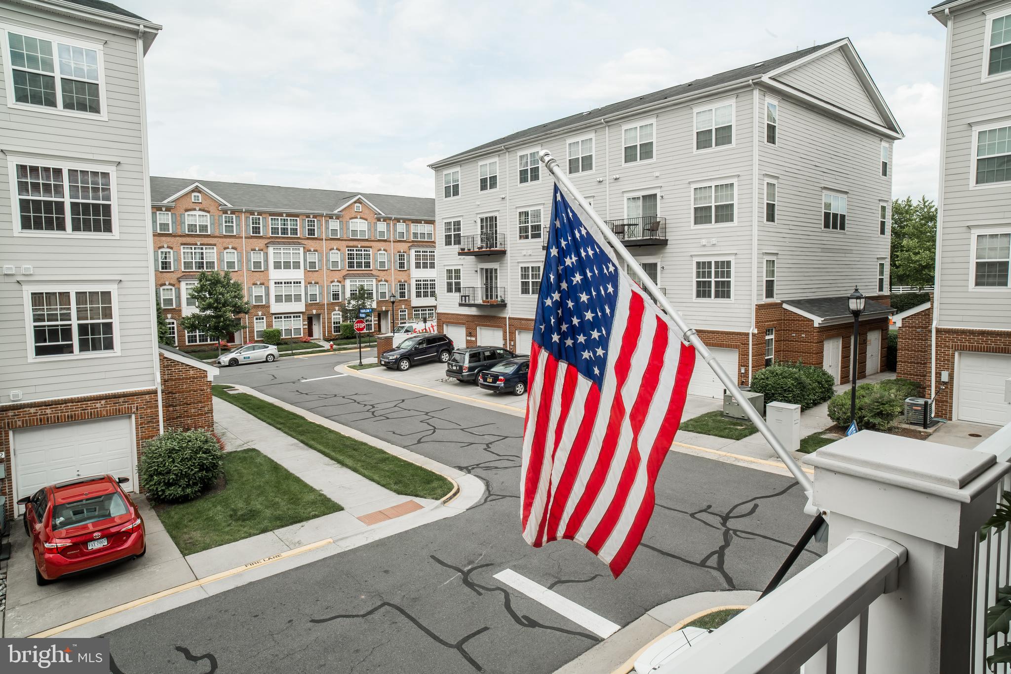 RESIDENCES AT LANSDOWNE - Residential