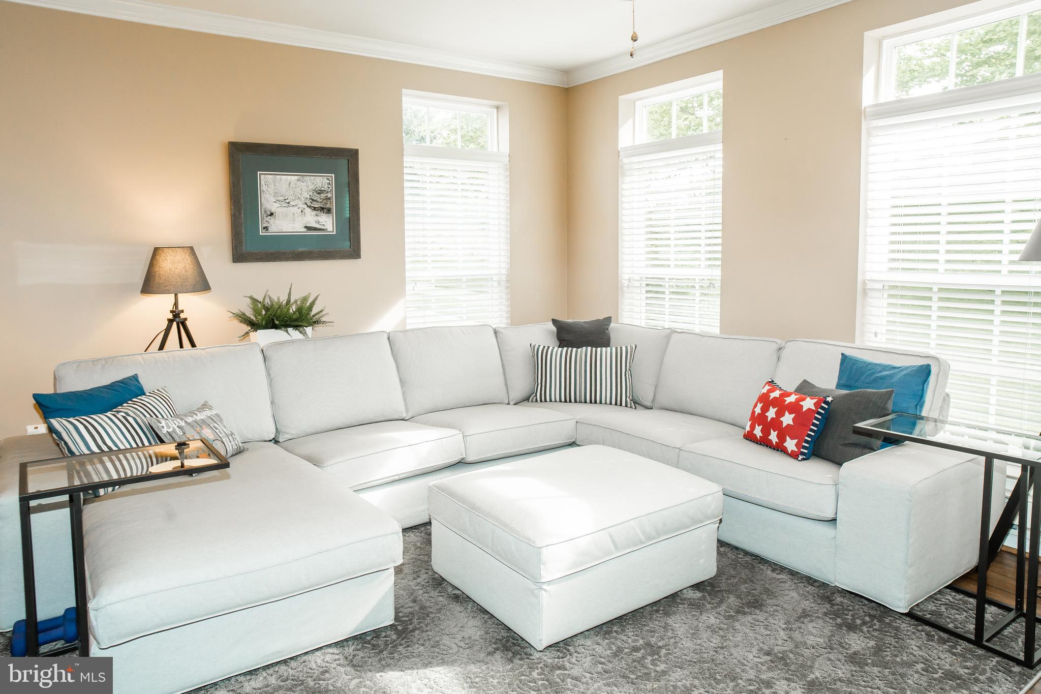 RESIDENCES AT LANSDOWNE - Residential