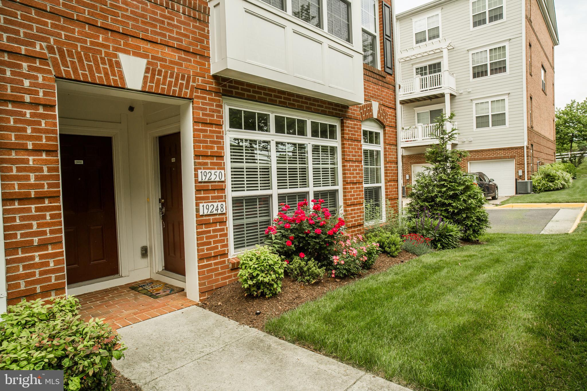 RESIDENCES AT LANSDOWNE - Residential