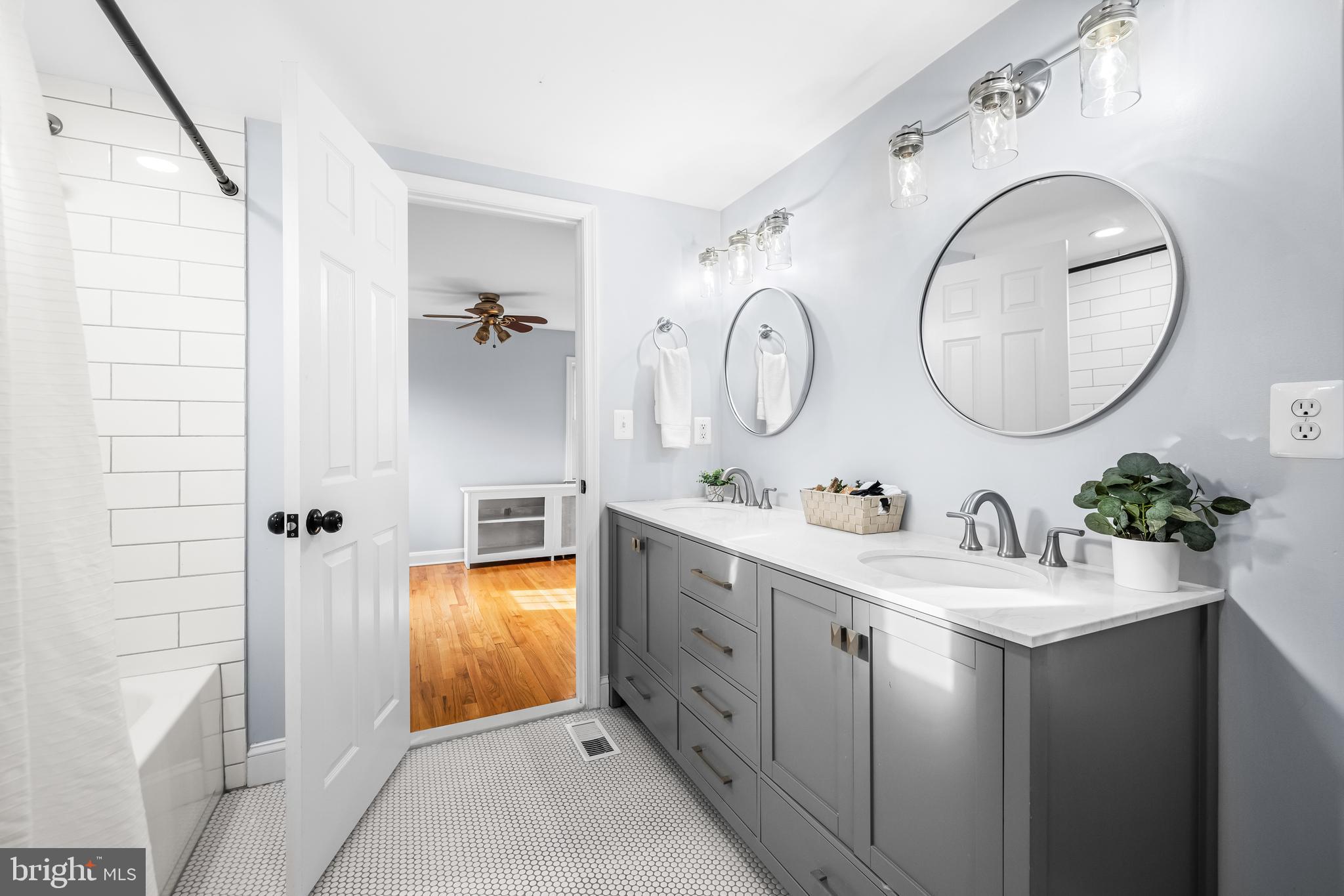 PHOENIX - Residential