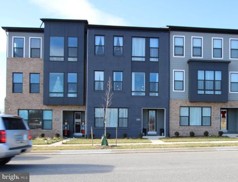 717 FAIRMONT DRIVE BOWIE MD 20716