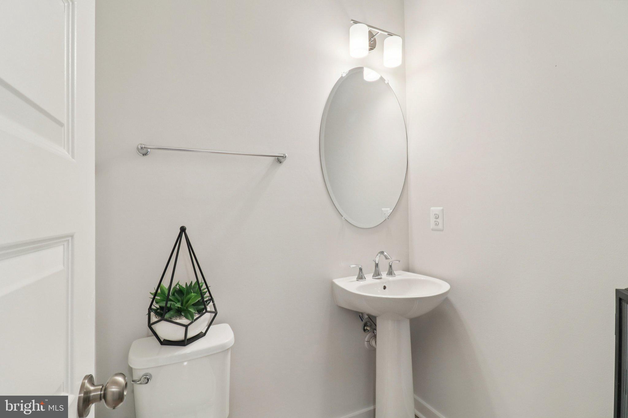 SOUTH LAKE - Residential