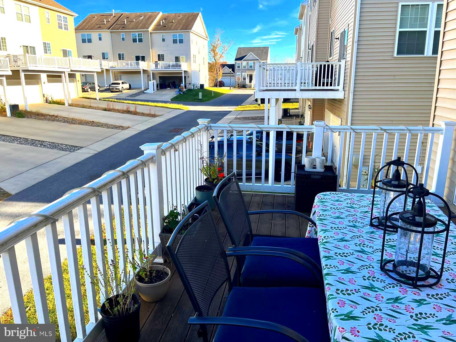 ROCKLAND AT ROGERS - Residential Lease