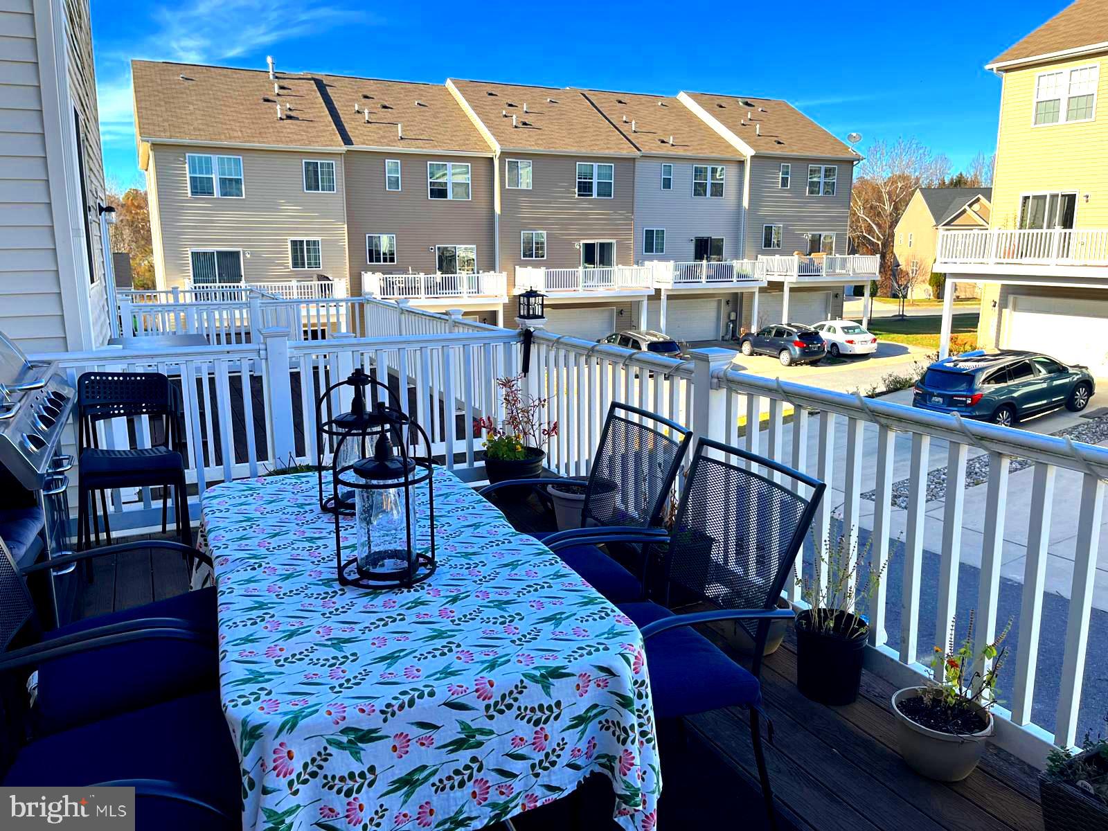 ROCKLAND AT ROGERS - Residential Lease