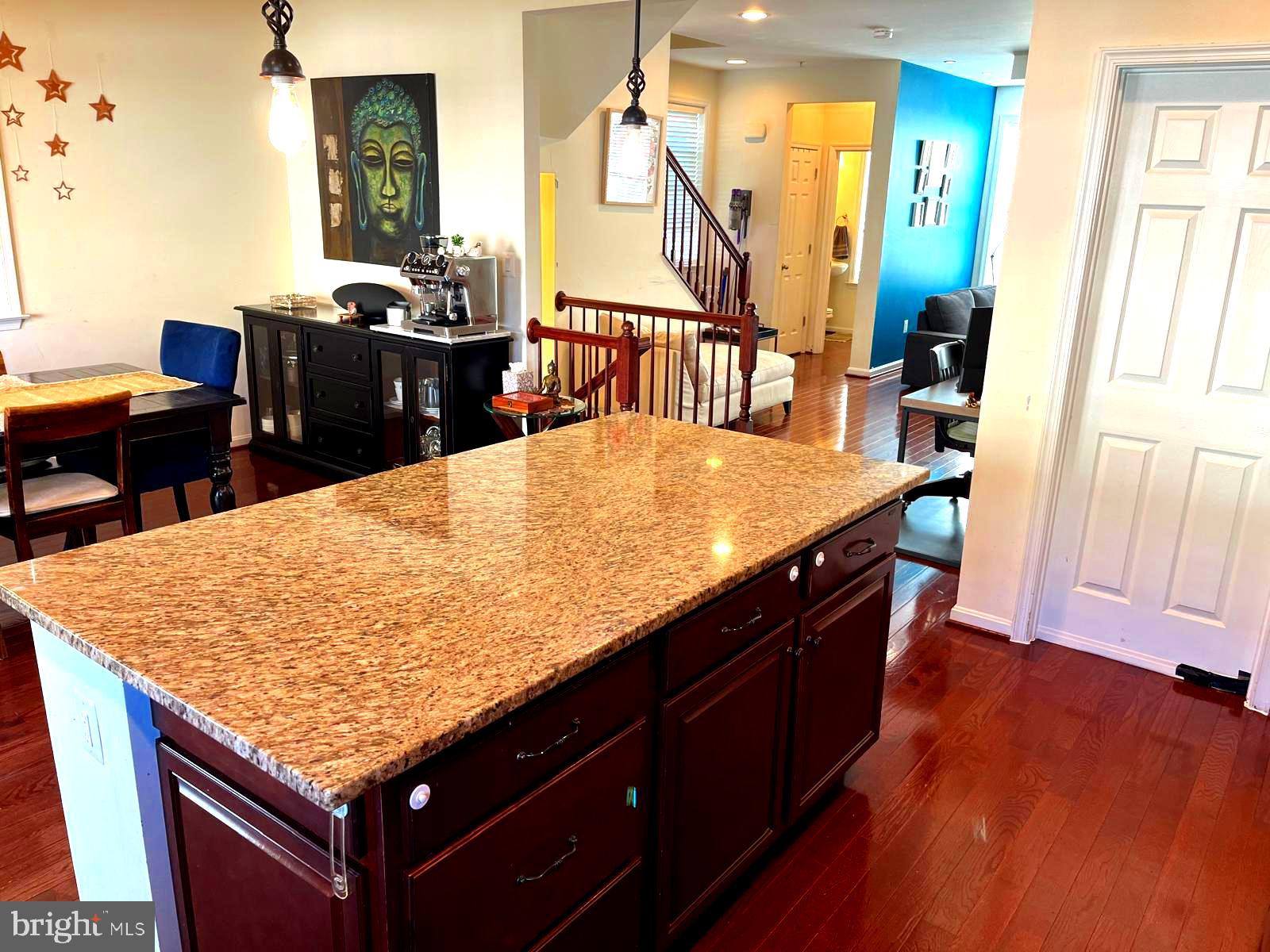 ROCKLAND AT ROGERS - Residential Lease