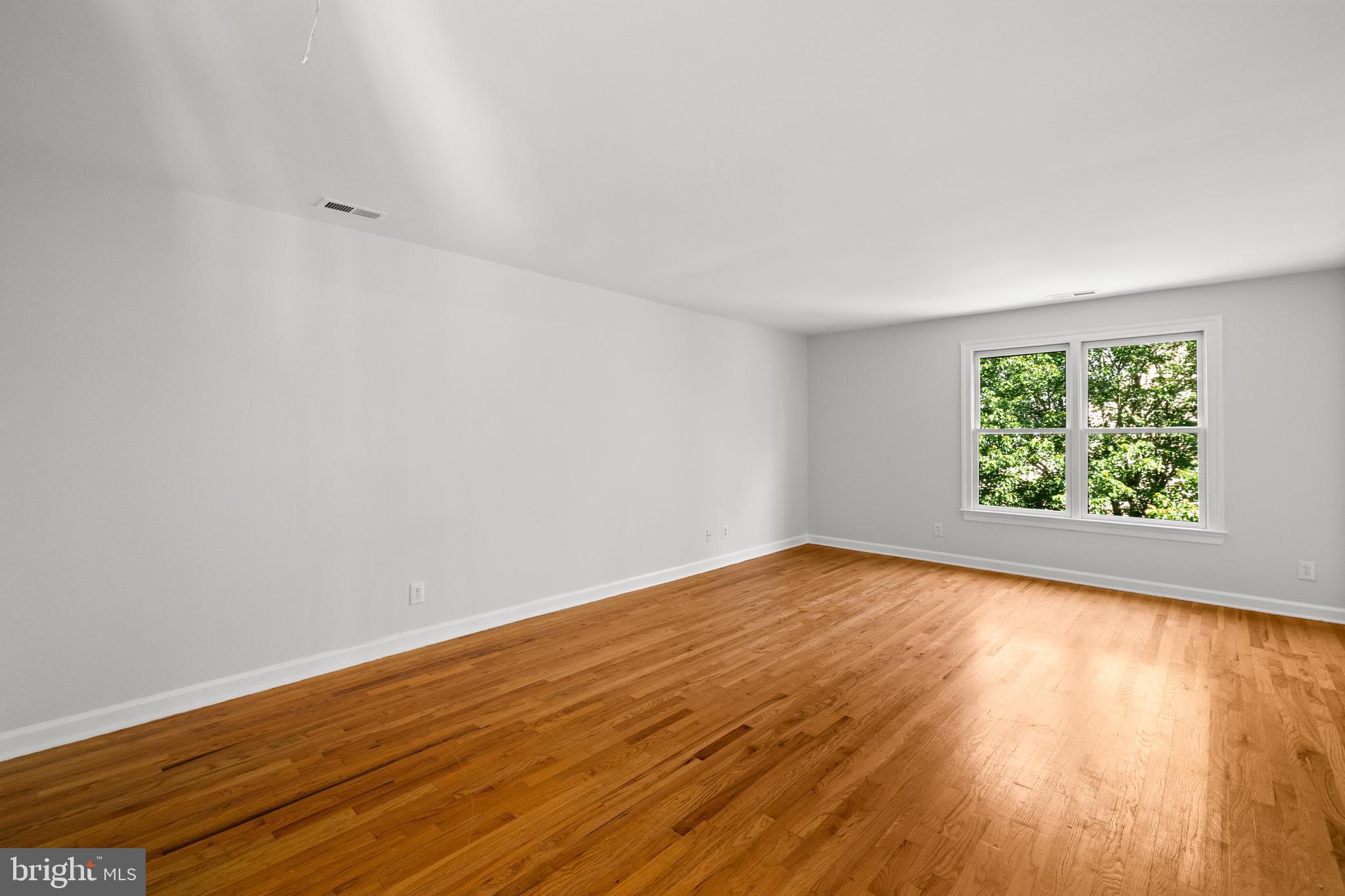 SMC MCLEAN - Residential