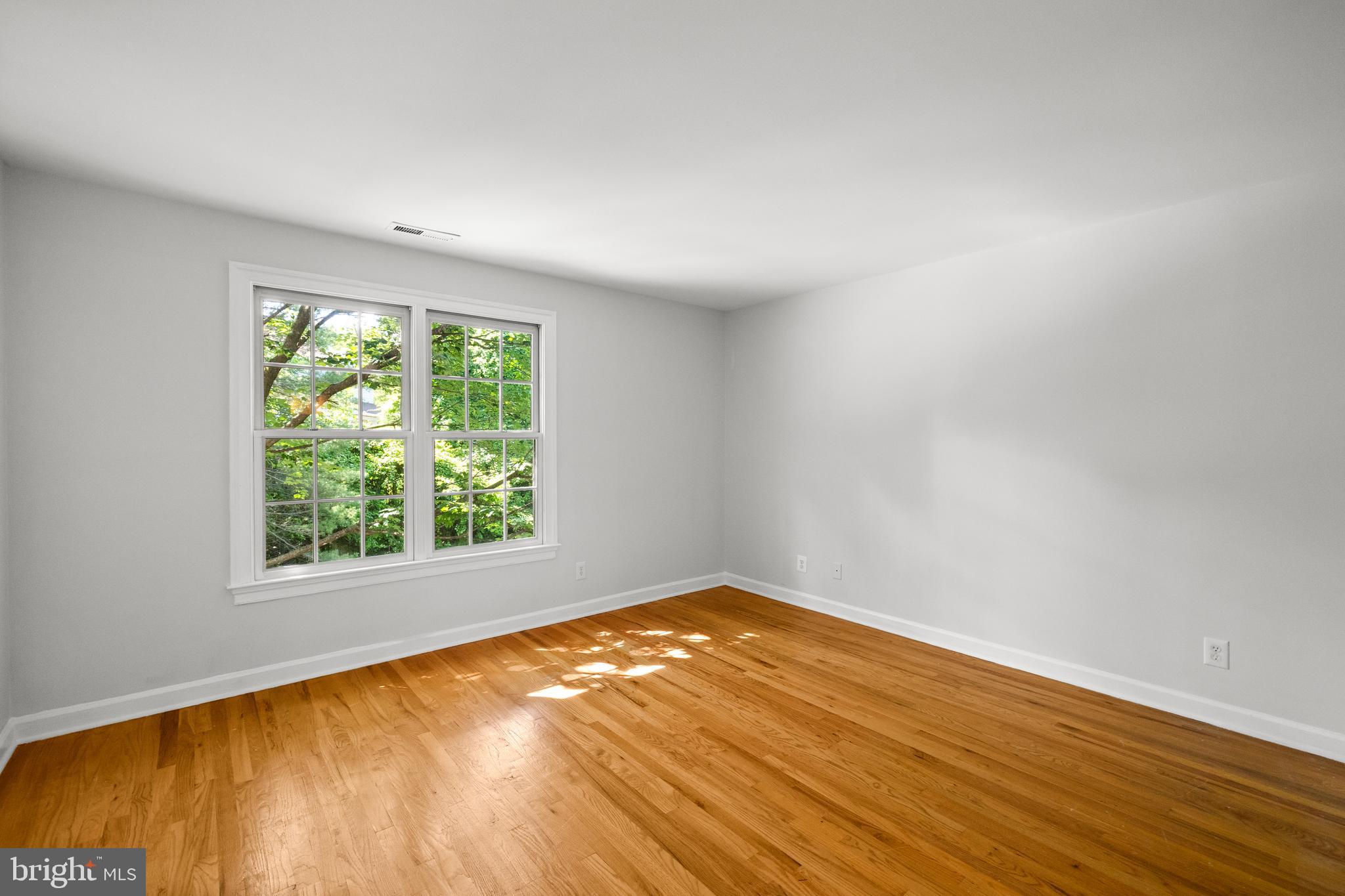 SMC MCLEAN - Residential