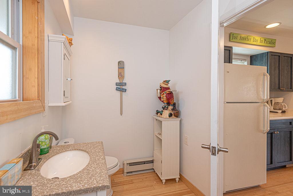 BAYSHORE ESTATES - Residential