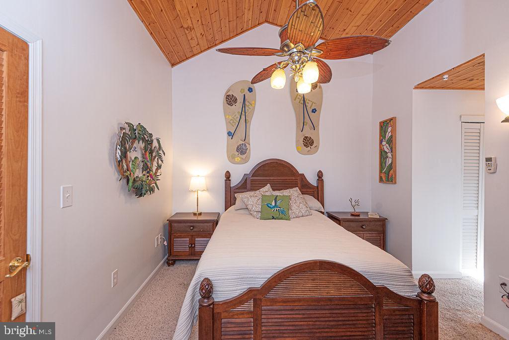 BAYSHORE ESTATES - Residential